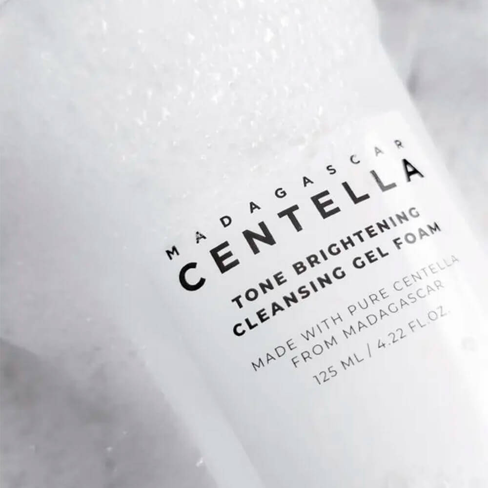 SKIN1004 Madagascar Centella Tone Brightening Cleansing Gel Foam Осветляющая гель-пенка для умывания SKIN1004 Madagascar Centella Tone Brightening Cleansing Gel Foam Осветляющая гель-пенка для умывания